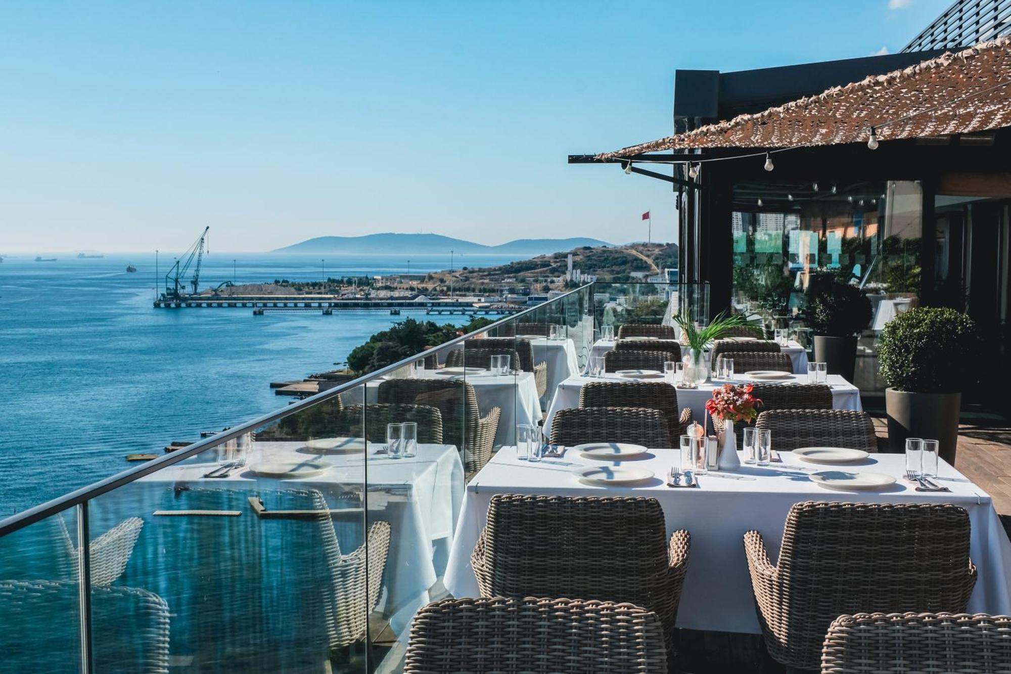 Holiday Inn Istanbul - Tuzla Bay By Ihg Buitenkant foto