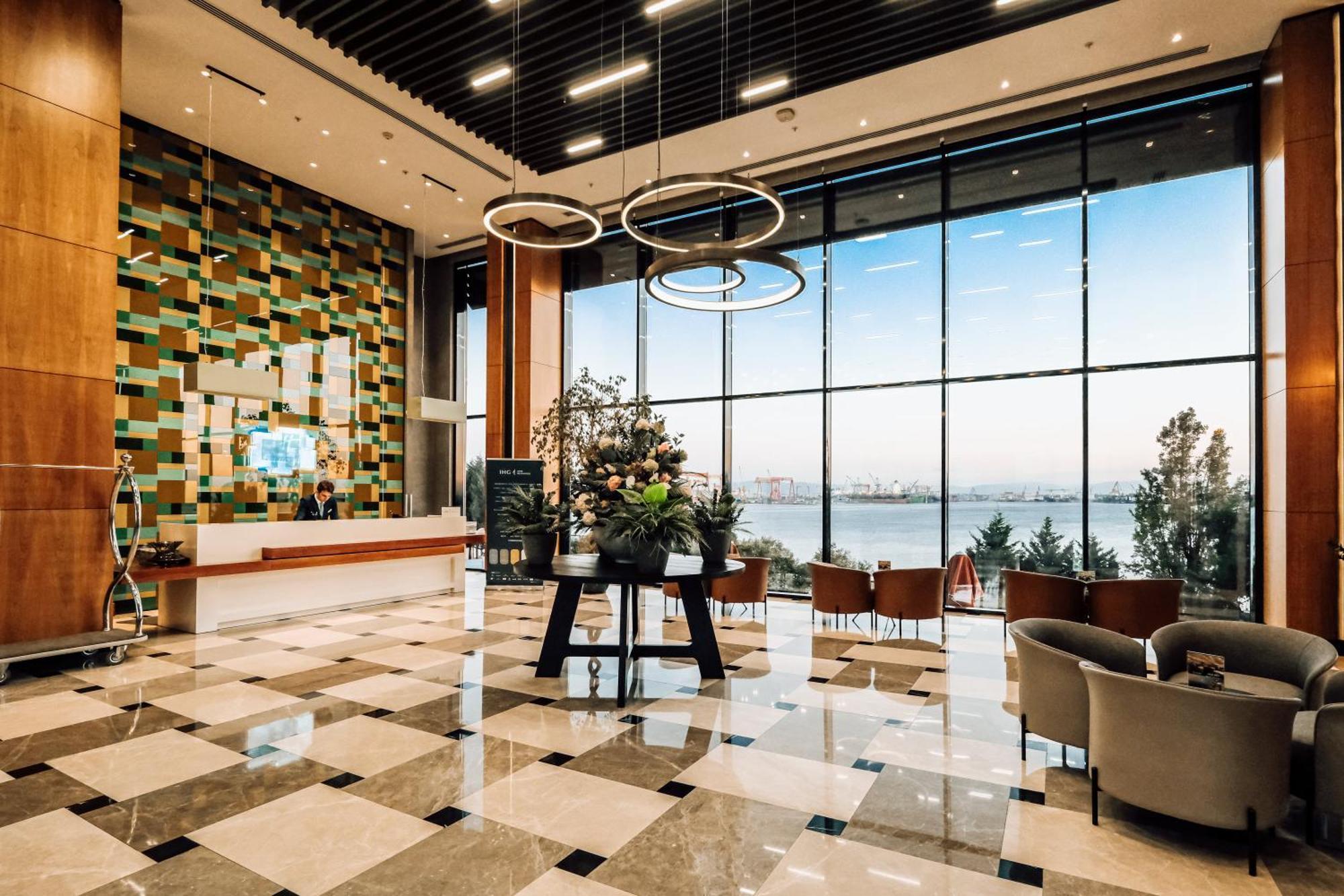 Holiday Inn Istanbul - Tuzla Bay By Ihg Buitenkant foto