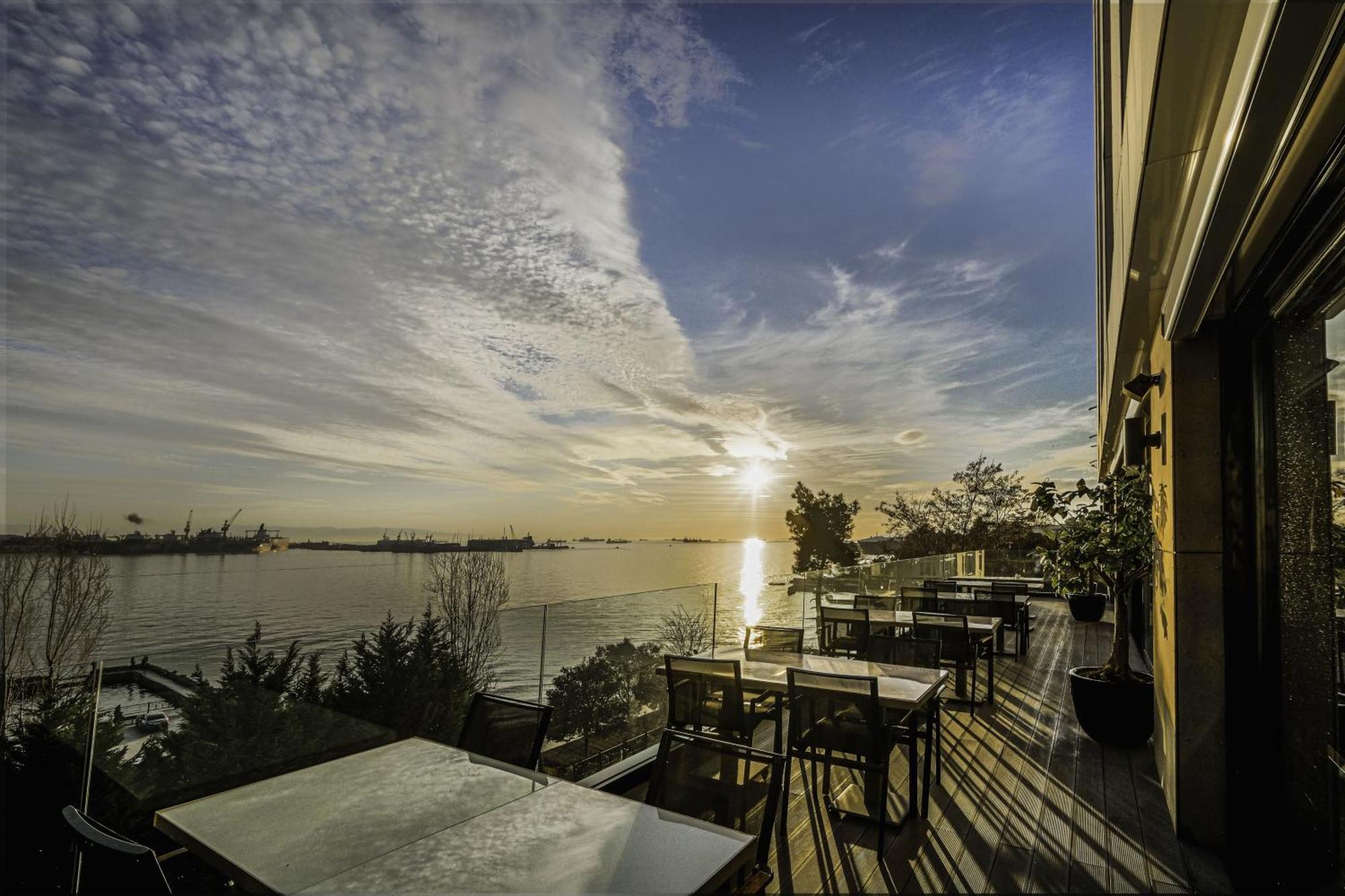 Holiday Inn Istanbul - Tuzla Bay By Ihg Buitenkant foto
