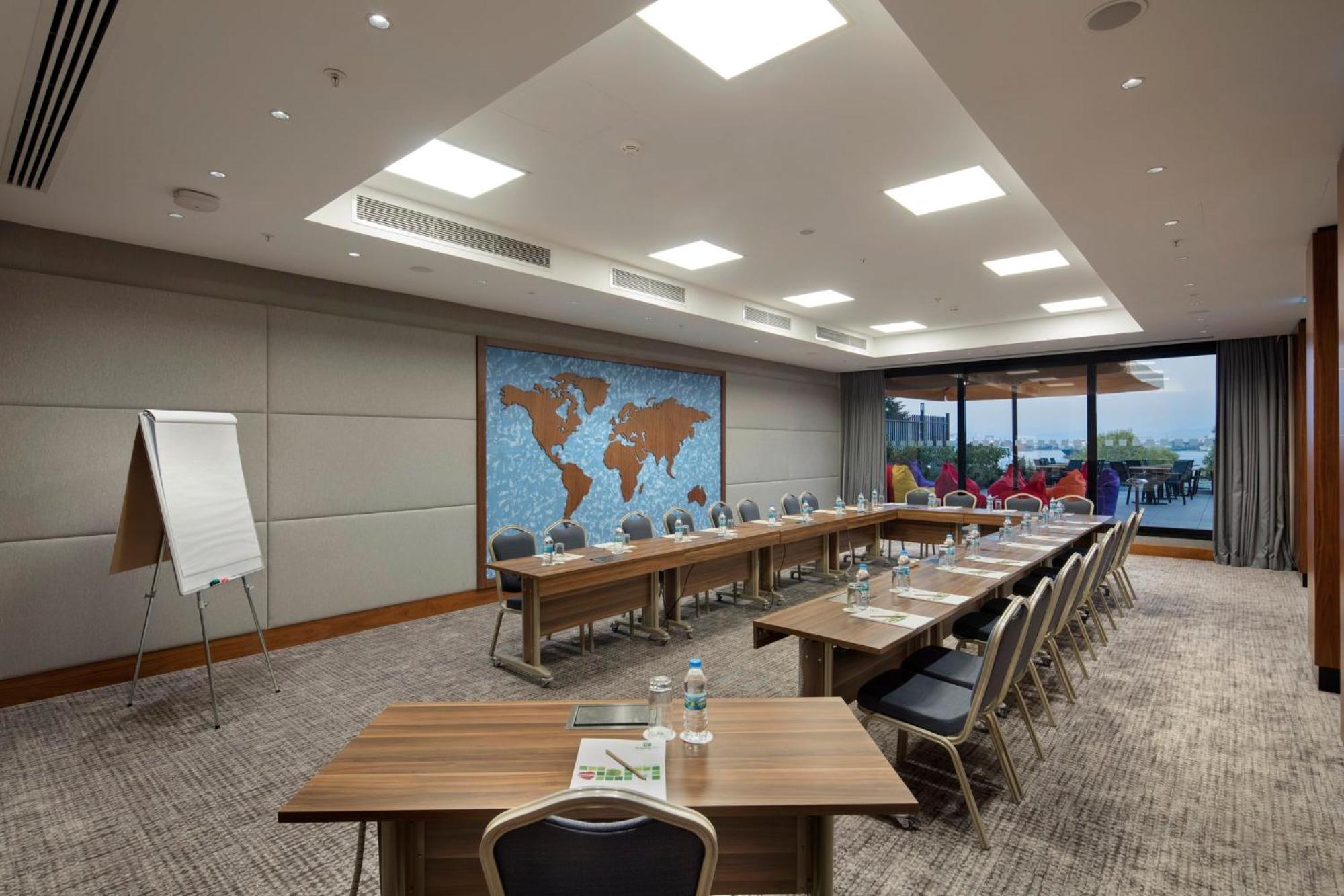 Holiday Inn Istanbul - Tuzla Bay By Ihg Buitenkant foto